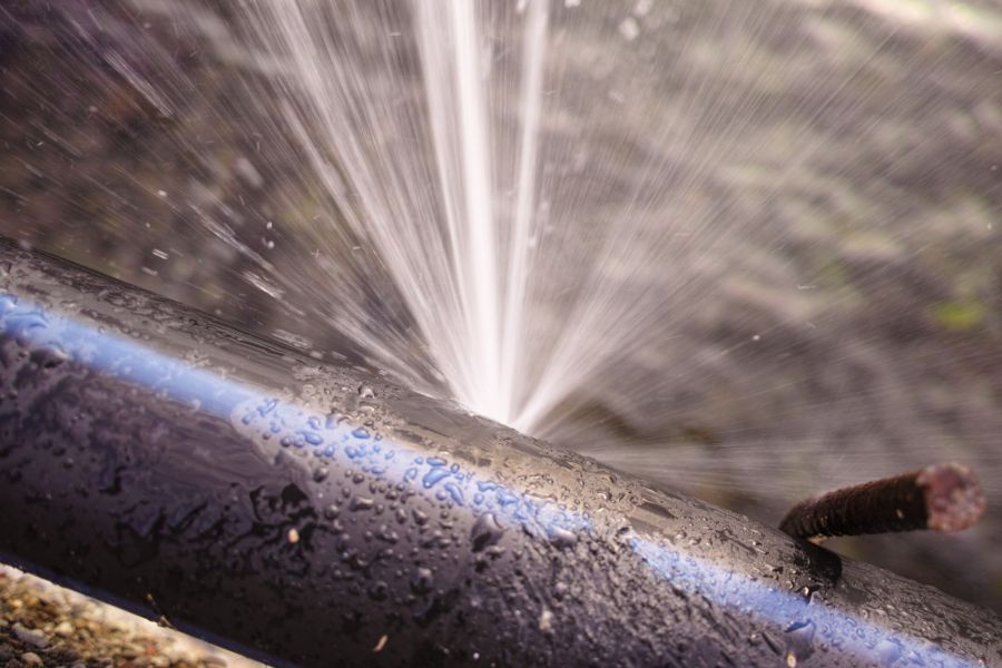 Burst Pipe Services by Always Rescue Plumbing Inc